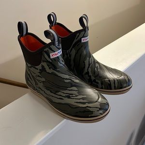 Xtratuf boots NWOT